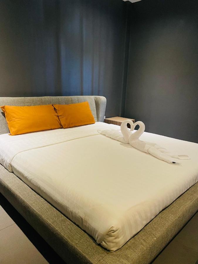 Rabbitel Phuket Hostel Ngoại thất bức ảnh
