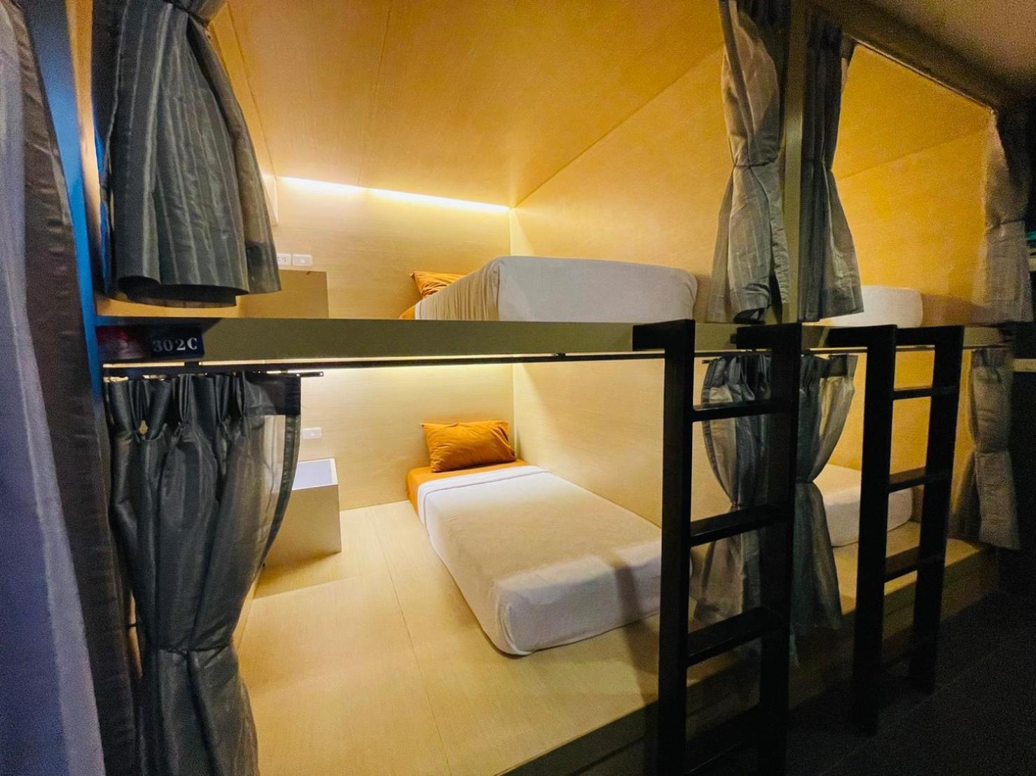 Rabbitel Phuket Hostel Ngoại thất bức ảnh
