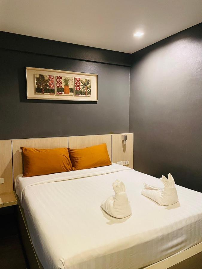 Rabbitel Phuket Hostel Ngoại thất bức ảnh