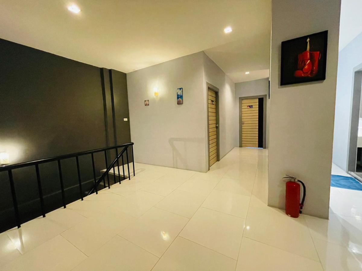 Rabbitel Phuket Hostel Ngoại thất bức ảnh