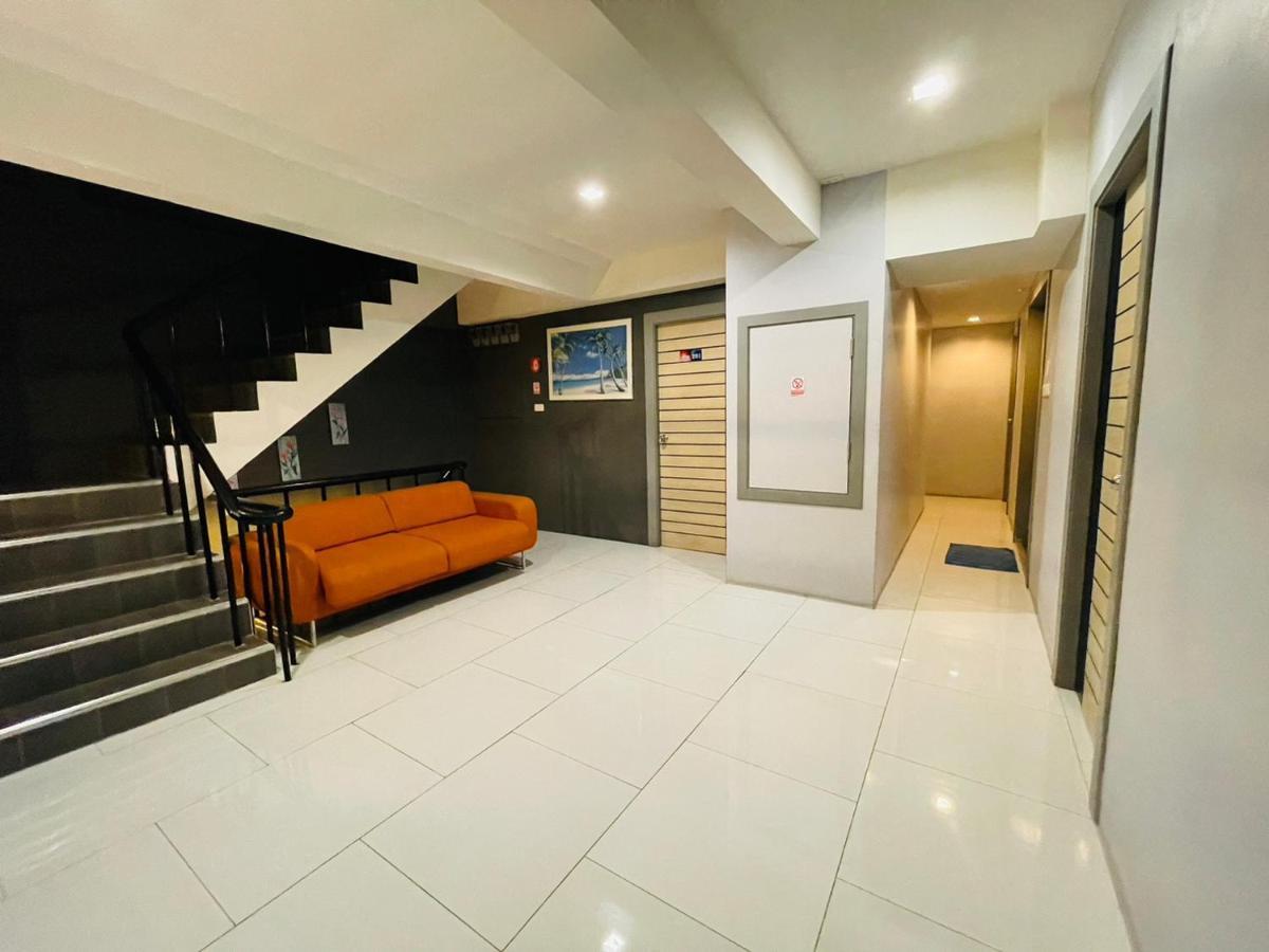 Rabbitel Phuket Hostel Ngoại thất bức ảnh