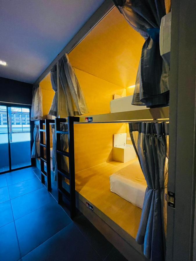 Rabbitel Phuket Hostel Ngoại thất bức ảnh