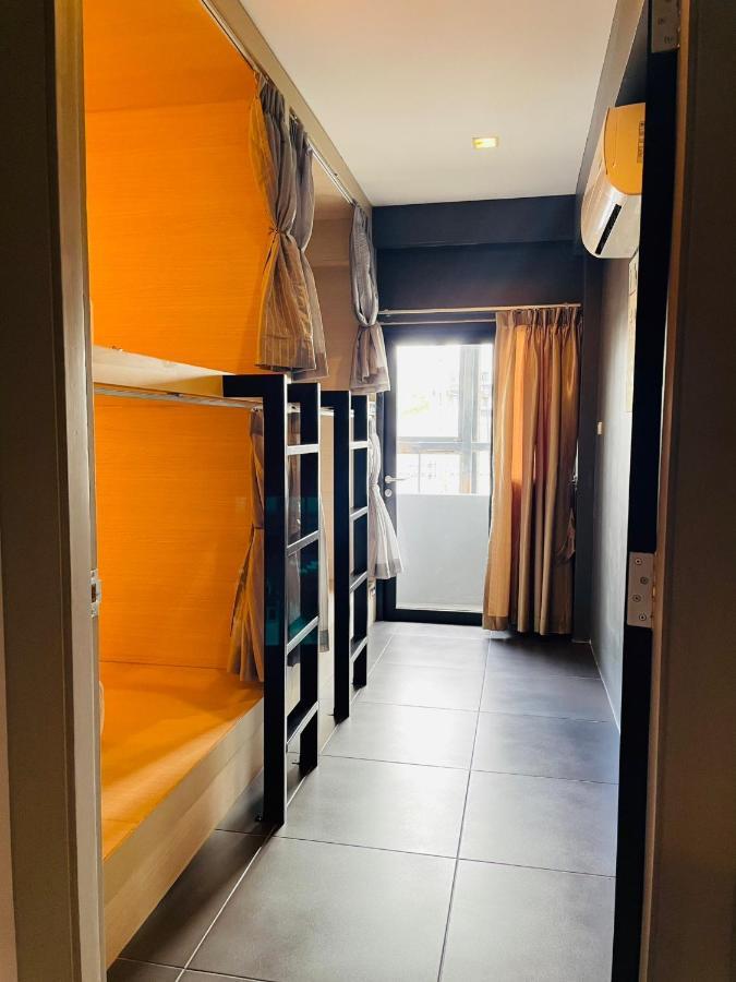 Rabbitel Phuket Hostel Ngoại thất bức ảnh