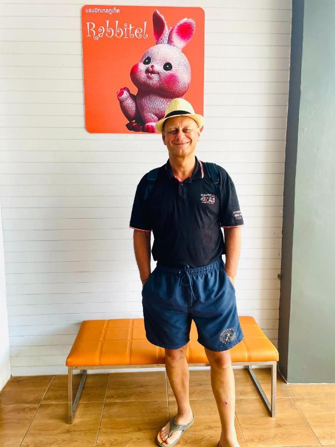 Rabbitel Phuket Hostel Ngoại thất bức ảnh