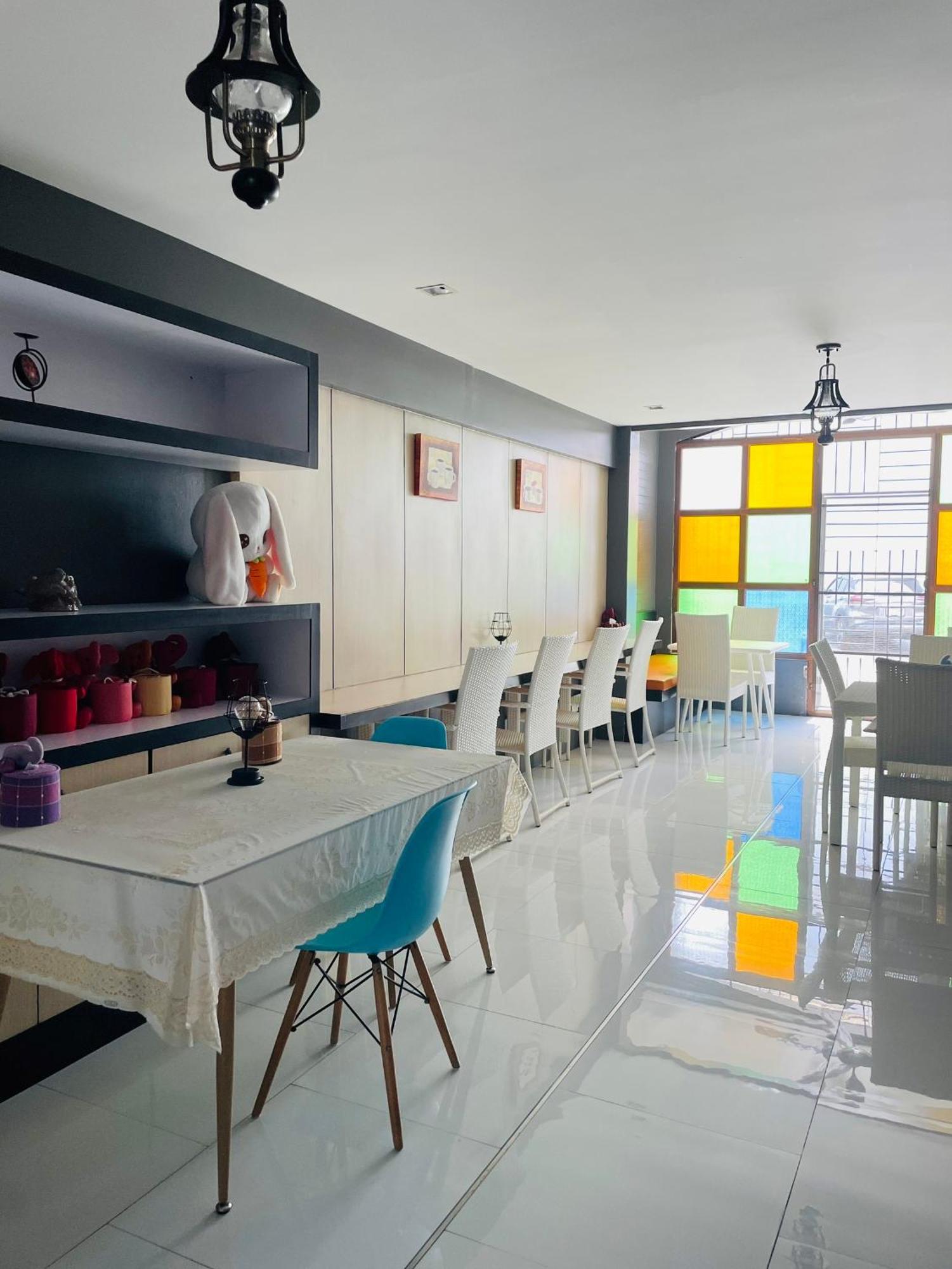 Rabbitel Phuket Hostel Ngoại thất bức ảnh