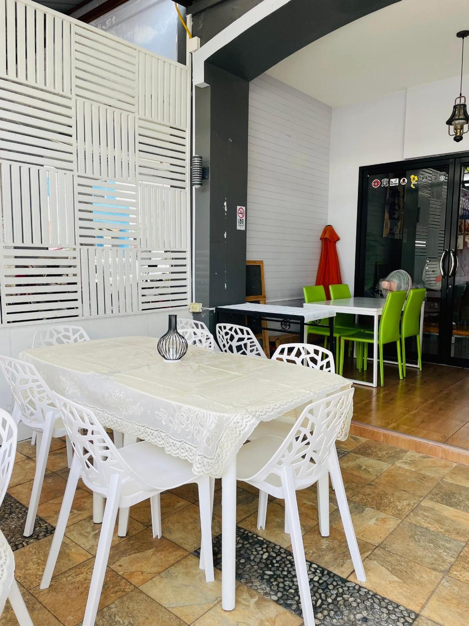 Rabbitel Phuket Hostel Ngoại thất bức ảnh